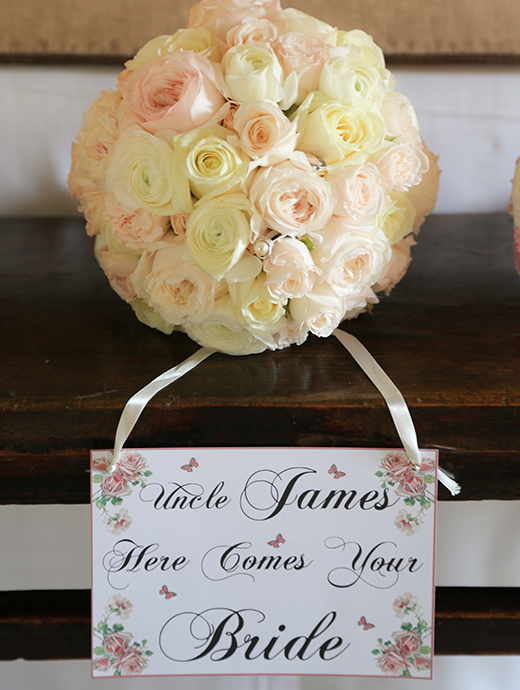 The beautiful bride’s bouquet was waiting with a special message for the groom