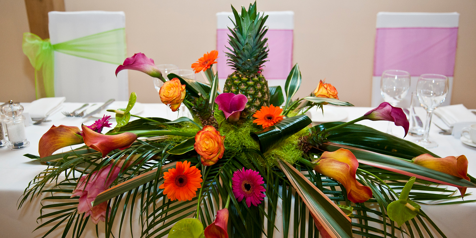 Heather and Damien found the perfect venue in Rivervale Barn where they held their tropical inspired wedding