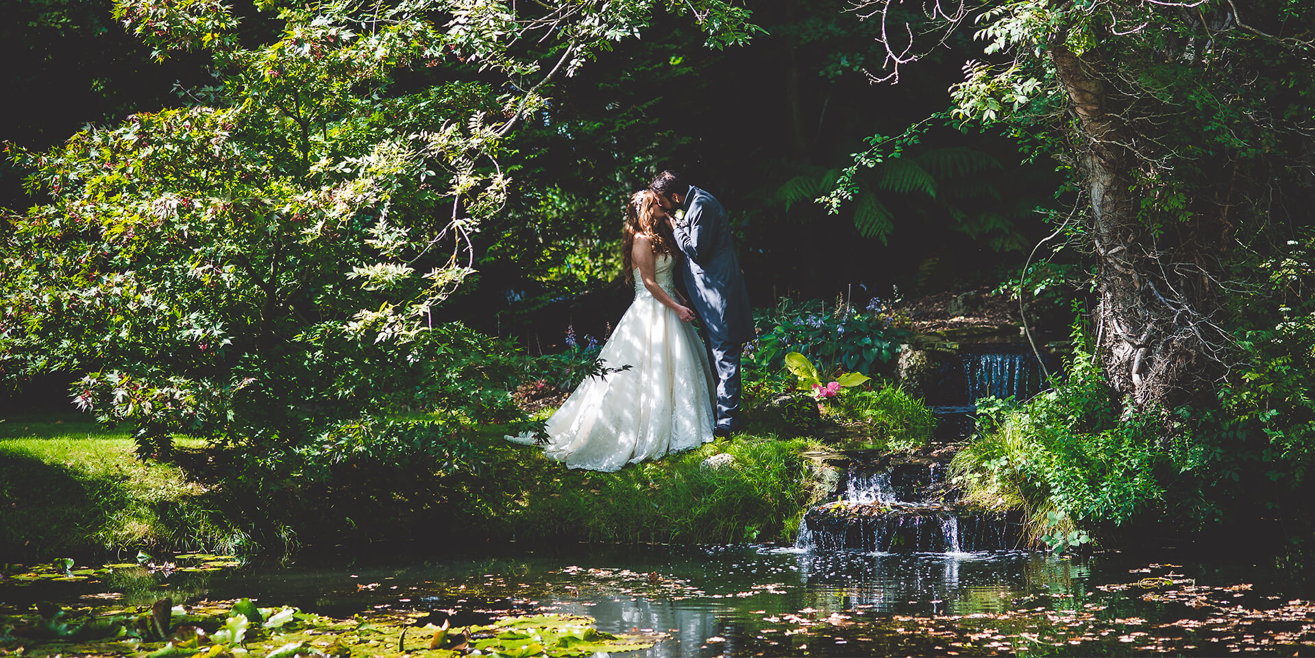Rivervale Barn's gardens are the perfect place for stunning wedding photos