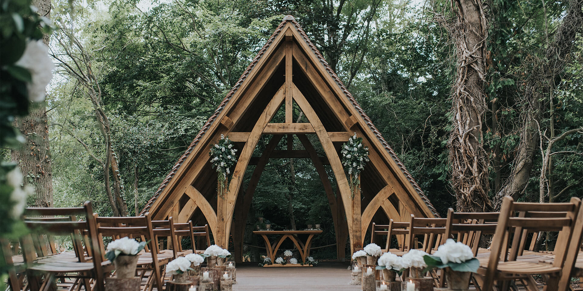 The Spinney makes the perfect outdoor wedding ceremony space