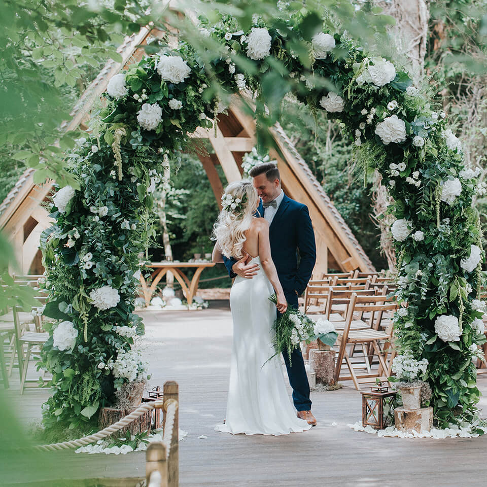 The Spinney is the perfect outdoor wedding ceremony area in Hampshire