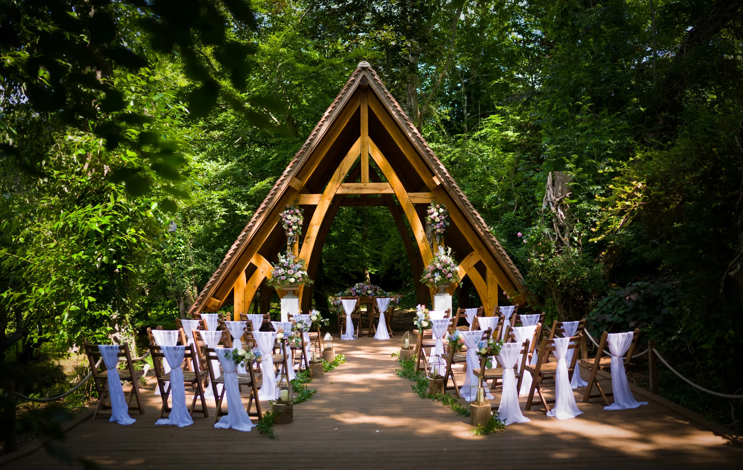 Rivervale Barn outdoor wedding summer The Spinney