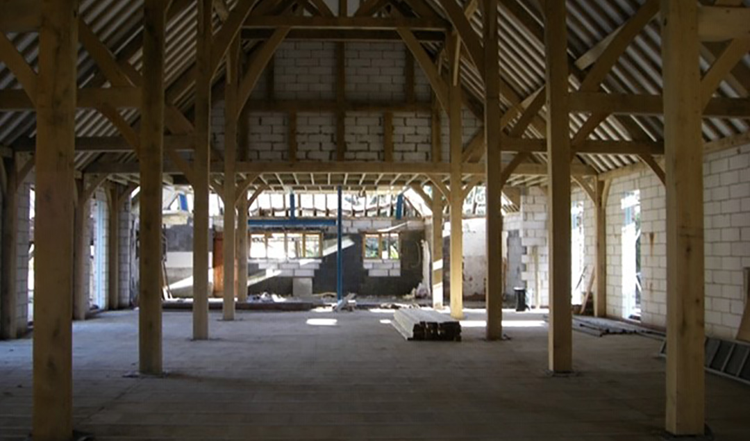 the dining barn at Rivervale Barn in Hampshire being built ready for the grand opening